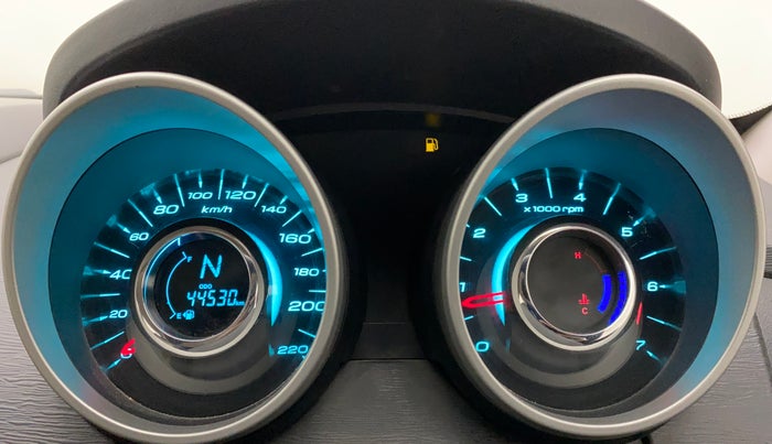 2016 Mahindra XUV500 W6, Diesel, Manual, 44,530 km, Odometer Image