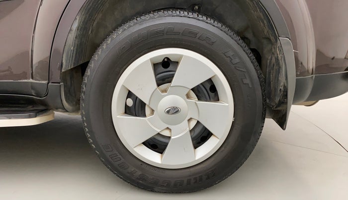 2016 Mahindra XUV500 W6, Diesel, Manual, 44,530 km, Left Rear Wheel
