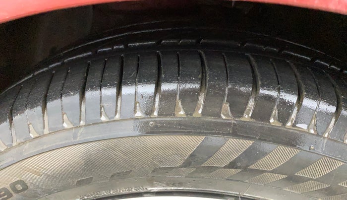 2014 Hyundai Xcent SX 1.2 (O), Petrol, Manual, 44,696 km, Left Front Tyre Tread