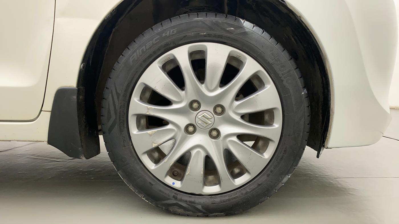 2017 Maruti Baleno ZETA PETROL 1.2, Petrol, Manual, 42,841 km, Right Front Wheel