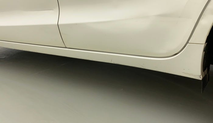 2017 Maruti Baleno ZETA PETROL 1.2, Petrol, Manual, 42,841 km, Left running board - Minor scratches