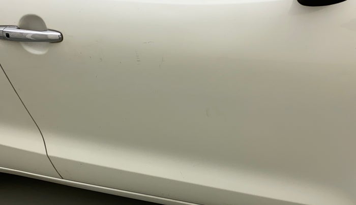 2017 Maruti Baleno ZETA PETROL 1.2, Petrol, Manual, 42,841 km, Driver-side door - Minor scratches