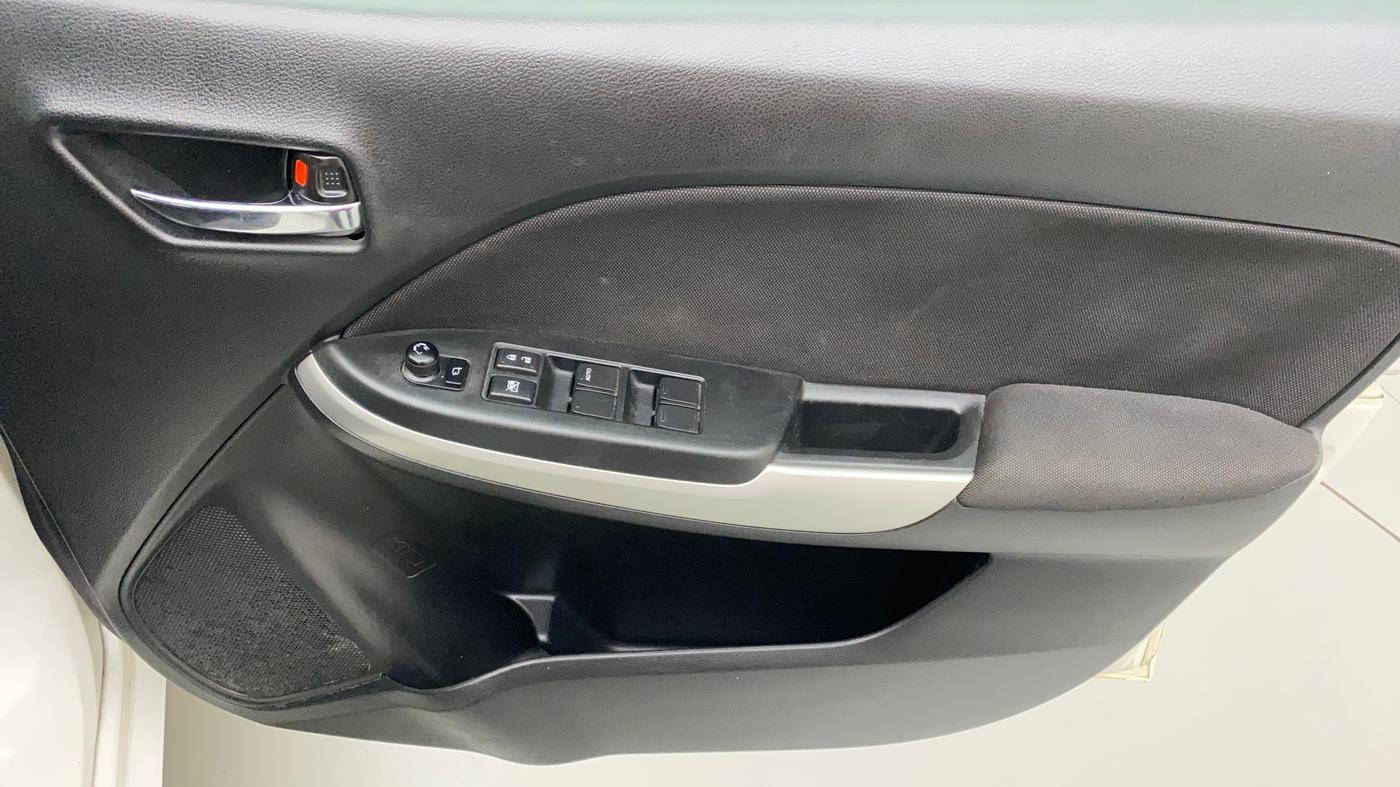2017 Maruti Baleno ZETA PETROL 1.2, Petrol, Manual, 42,841 km, Driver Side Door Panels Control