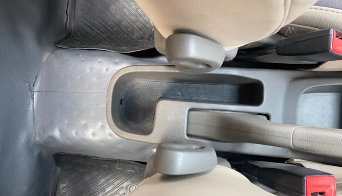 2013 Hyundai i10 SPORTZ 1.2, Petrol, Manual, 39,866 km, Driver Side Adjustment Panel