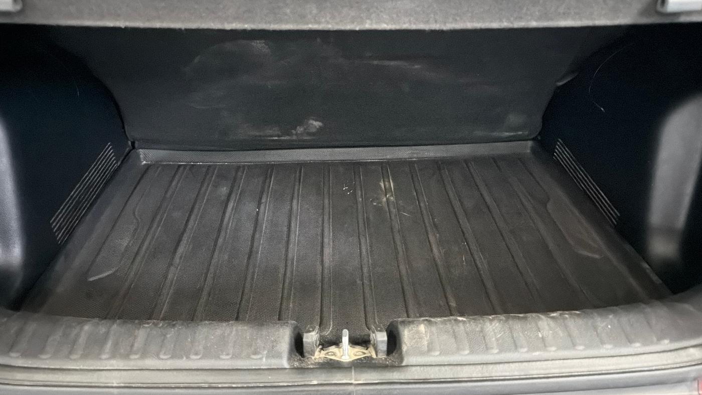 2022 KIA SONET HTK PLUS 1.0 IMT, Petrol, Manual, 80,970 km, Boot Inside