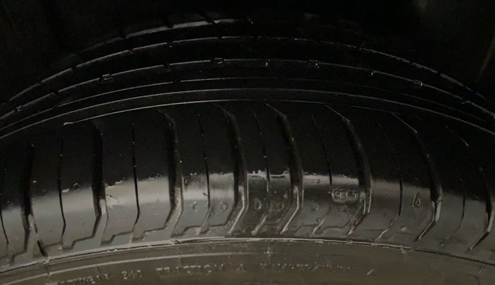 2025 Volkswagen VIRTUS GT Line 1.0L TSI AT, Petrol, Automatic, 1,540 km, Left Rear Tyre Tread
