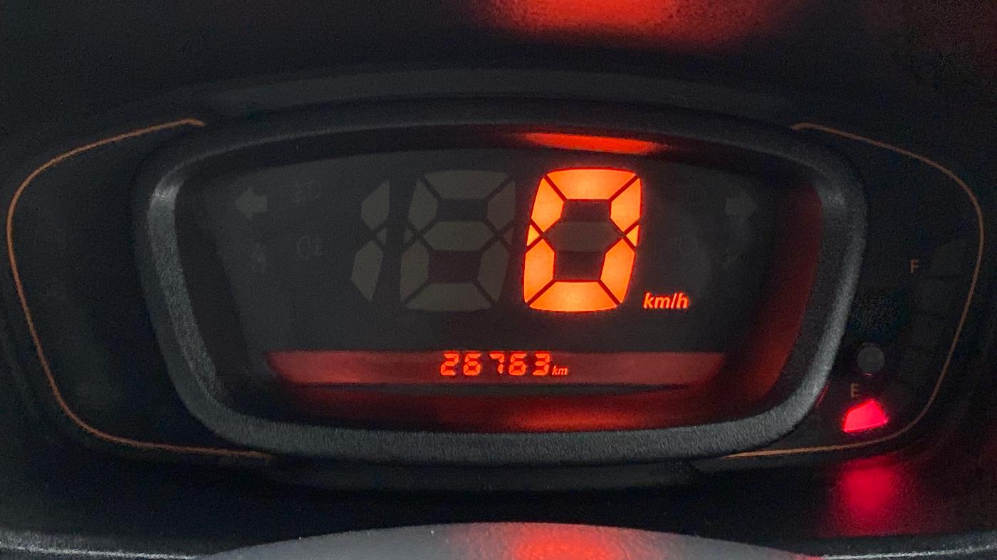 2016 Renault Kwid RXT, Petrol, Manual, 26,762 km, Odometer Image