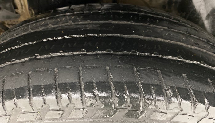 2018 Mahindra XUV500 W10 AT, Diesel, Automatic, 75,889 km, Right Rear Tyre Tread