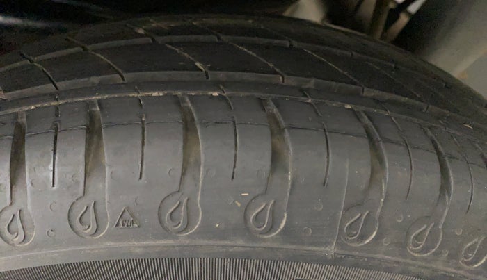 2020 Renault Kwid RXL, Petrol, Manual, 17,652 km, Left Rear Tyre Tread