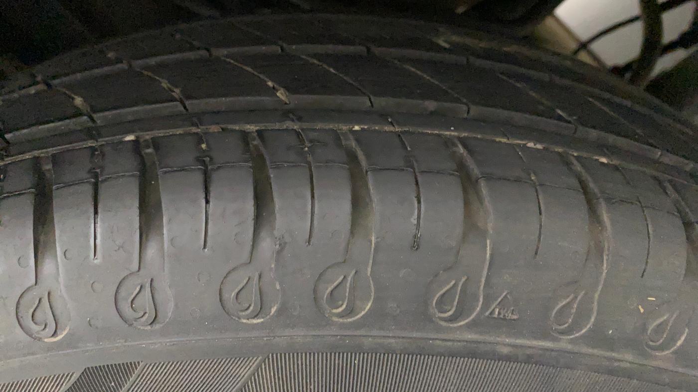 2020 Renault Kwid RXL, Petrol, Manual, 17,652 km, Left Front Tyre Tread