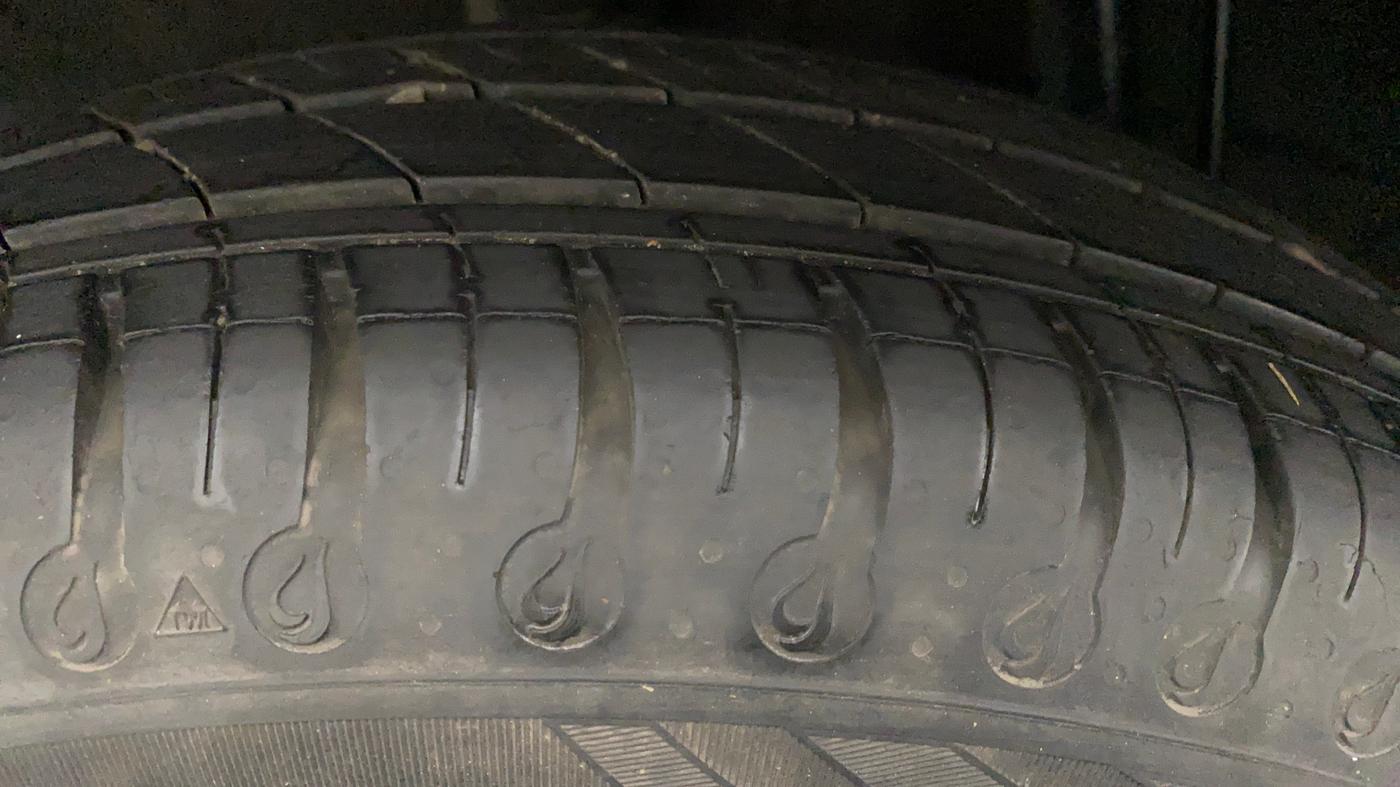 2020 Renault Kwid RXL, Petrol, Manual, 17,652 km, Right Rear Tyre Tread