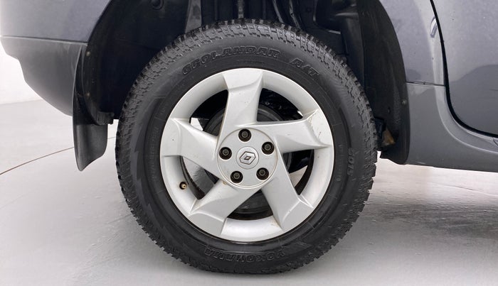 2015 Renault Duster 85 PS RXL DIESEL, Diesel, Manual, 82,626 km, Right Rear Wheel