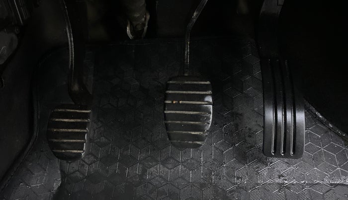 2015 Renault Duster 85 PS RXL DIESEL, Diesel, Manual, 82,626 km, Pedals