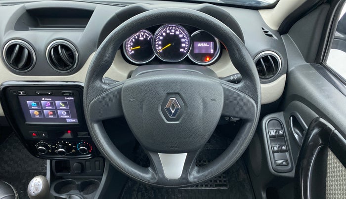 2015 Renault Duster 85 PS RXL DIESEL, Diesel, Manual, 82,626 km, Steering Wheel Close Up