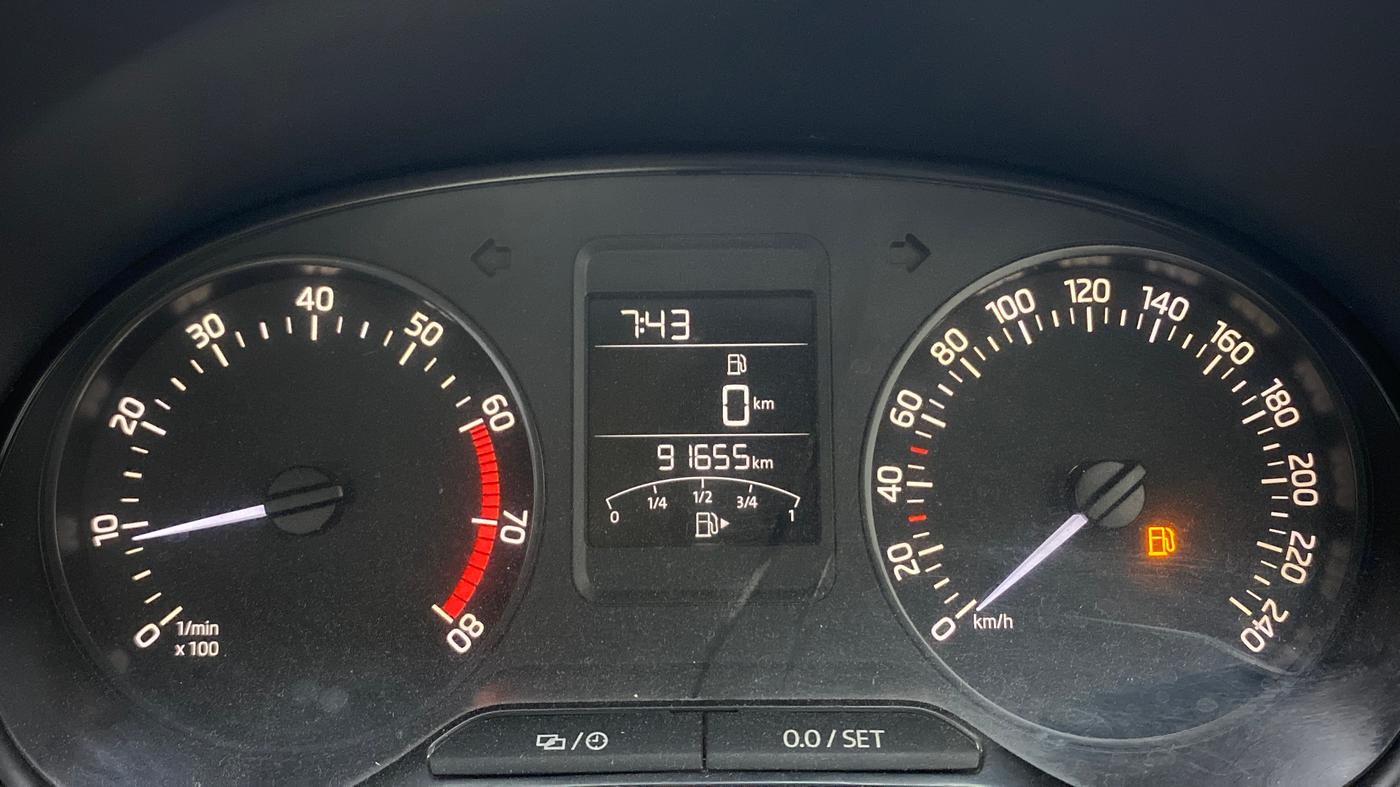2017 Skoda Rapid STYLE 1.6 MPI MT, Petrol, Manual, 91,707 km, Odometer Image