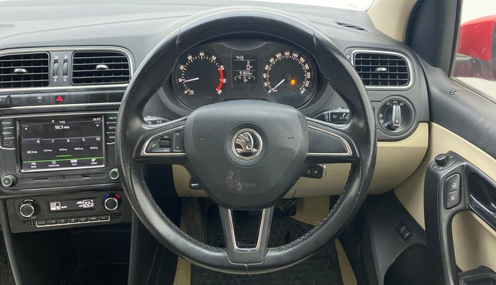2017 Skoda Rapid STYLE 1.6 MPI MT, Petrol, Manual, 91,707 km, Steering Wheel Close Up