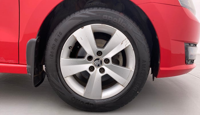 2017 Skoda Rapid STYLE 1.6 MPI MT, Petrol, Manual, 91,707 km, Right Front Wheel