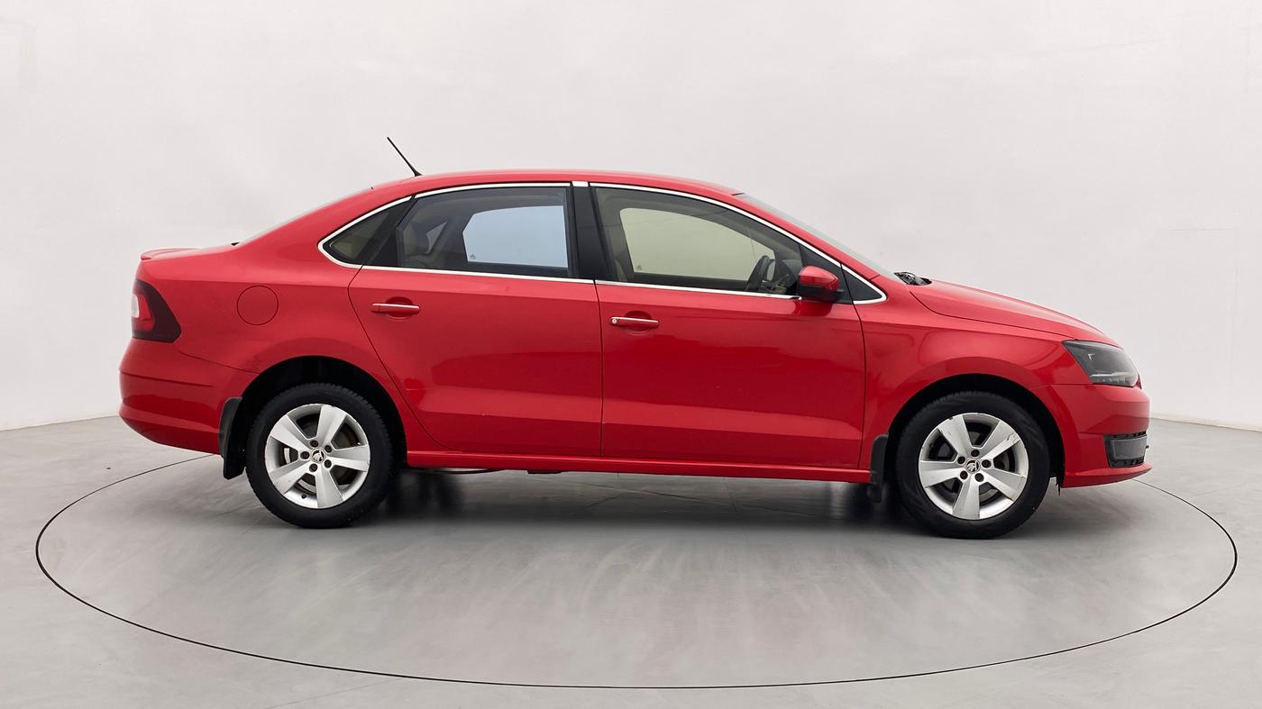 2017 Skoda Rapid STYLE 1.6 MPI MT, Petrol, Manual, 91,707 km, Right Side View