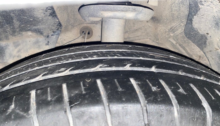 2020 MG HECTOR SHARP 1.5 DCT PETROL, Petrol, Automatic, 48,182 km, Left Front Tyre Tread