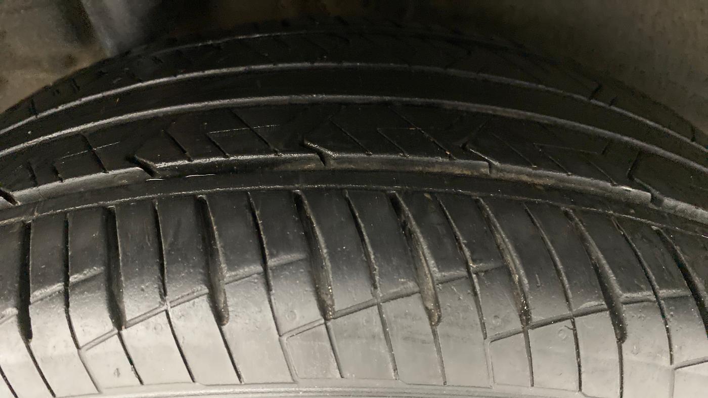 2019 Hyundai Verna 1.6 SX VTVT, Petrol, Manual, 13,976 km, Right Rear Tyre Tread