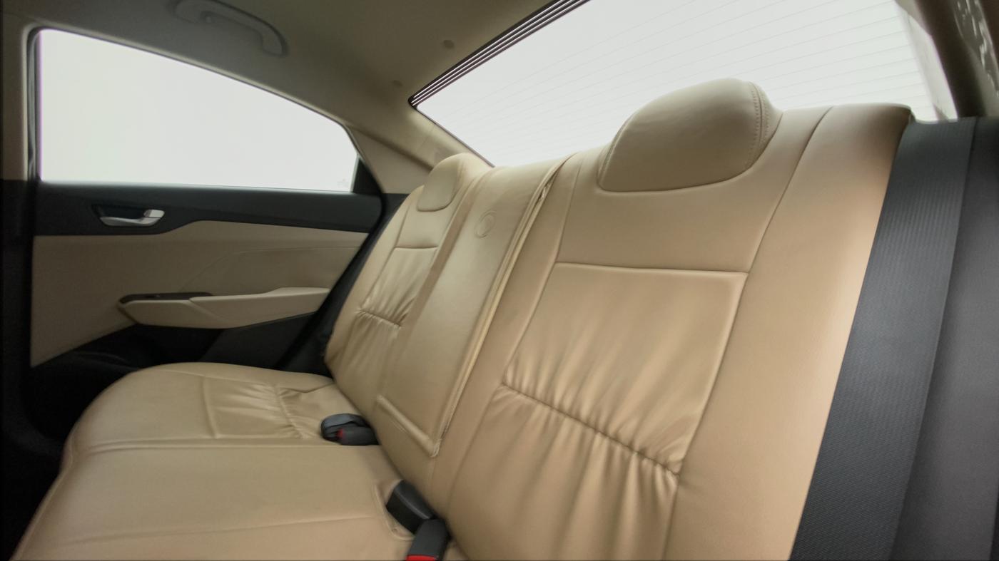2019 Hyundai Verna 1.6 SX VTVT, Petrol, Manual, 13,976 km, Right Side Rear Door Cabin