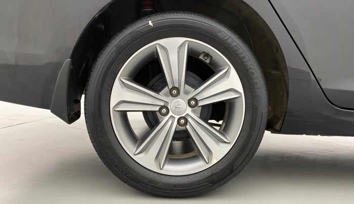 2019 Hyundai Verna 1.6 SX VTVT, Petrol, Manual, 13,976 km, Right Rear Wheel