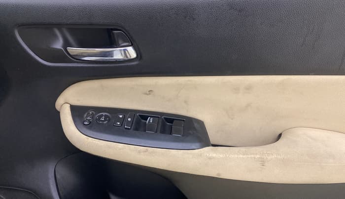 2020 Honda City 1.5L I-VTEC V MT 5TH GEN, Petrol, Manual, 62,875 km, Driver Side Door Panels Control