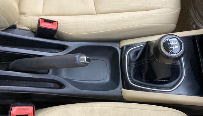 2020 Honda City 1.5L I-VTEC V MT 5TH GEN, Petrol, Manual, 62,875 km, Gear Lever