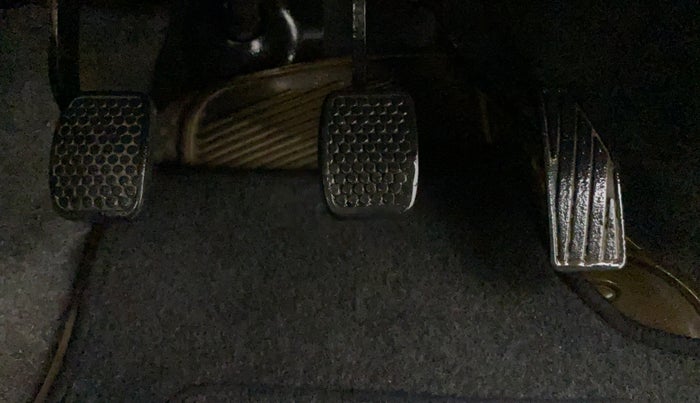 2015 Maruti Alto K10 LXI CNG, CNG, Manual, 66,574 km, Pedals