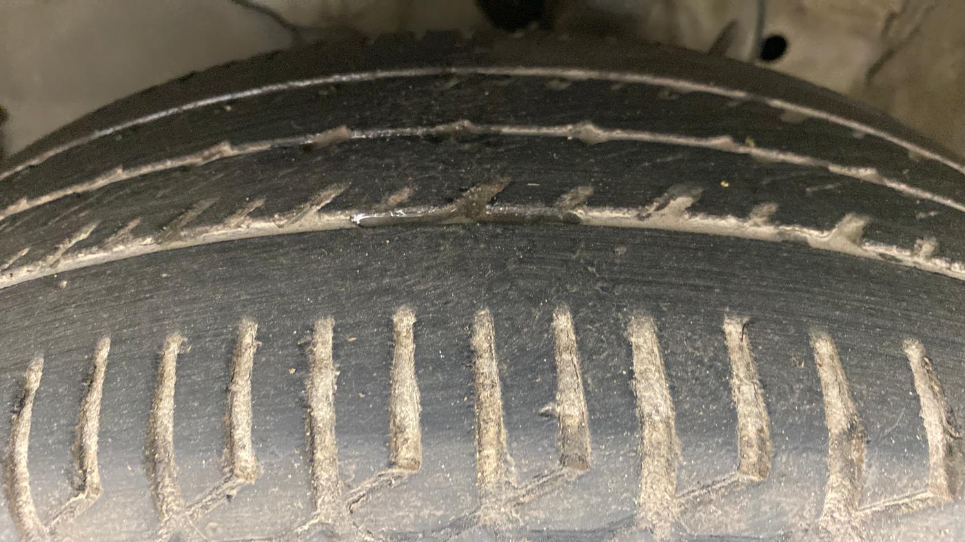 2015 Honda City VX MT PETROL, Petrol, Manual, 43,250 km, Left Front Tyre Tread