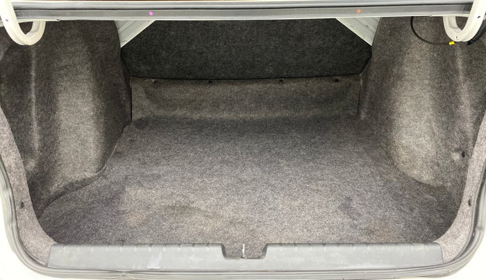 2015 Honda City VX MT PETROL, Petrol, Manual, 43,250 km, Boot Inside