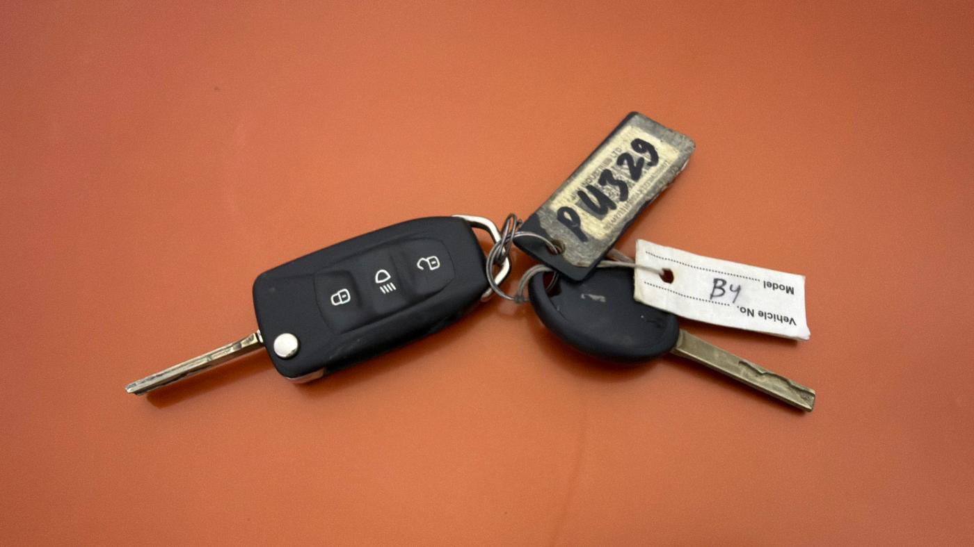 2022 Tata PUNCH ADVENTURE MT, Petrol, Manual, 97,230 km, Key Close Up