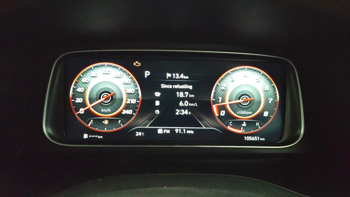 2021 Hyundai ALCAZAR 2.0 SIGNATURE (O) AT 6STR, Petrol, Automatic, 1,05,636 km, Odometer Image