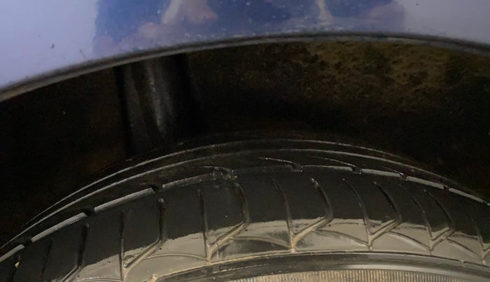 2019 Maruti Baleno ZETA PETROL 1.2, CNG, Manual, 65,600 km, Right Rear Tyre Tread