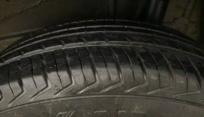 2020 Maruti New Wagon-R LXI 1.0, CNG, Manual, 31,850 km, Left Rear Tyre Tread
