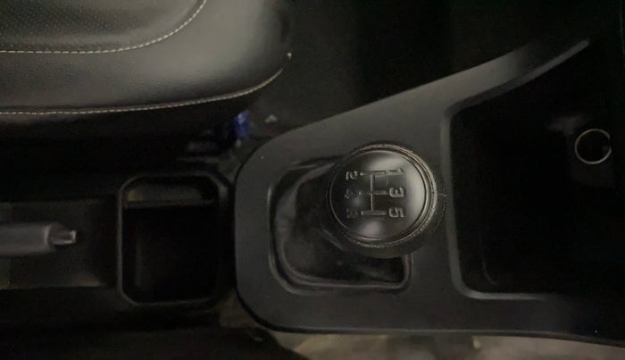 2020 Maruti New Wagon-R LXI 1.0, CNG, Manual, 31,850 km, Gear Lever