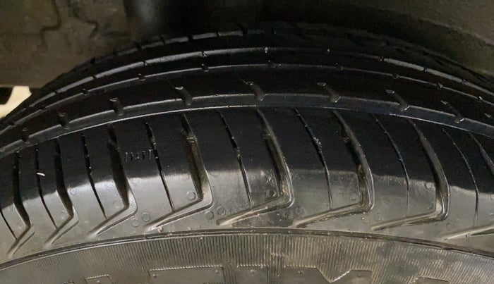 2020 Maruti New Wagon-R LXI 1.0, CNG, Manual, 31,850 km, Right Rear Tyre Tread