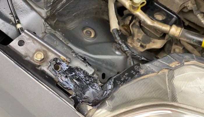 2017 Maruti Baleno DELTA PETROL 1.2, Petrol, Manual, 65,537 km, Right headlight - Clamp has minor damage