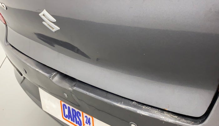 2017 Maruti Baleno DELTA PETROL 1.2, Petrol, Manual, 65,537 km, Dicky (Boot door) - Slightly dented
