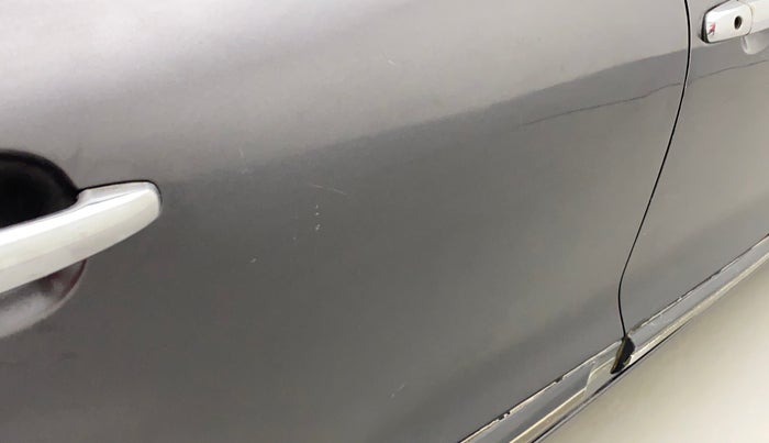 2017 Maruti Baleno DELTA PETROL 1.2, Petrol, Manual, 65,537 km, Right rear door - Minor scratches