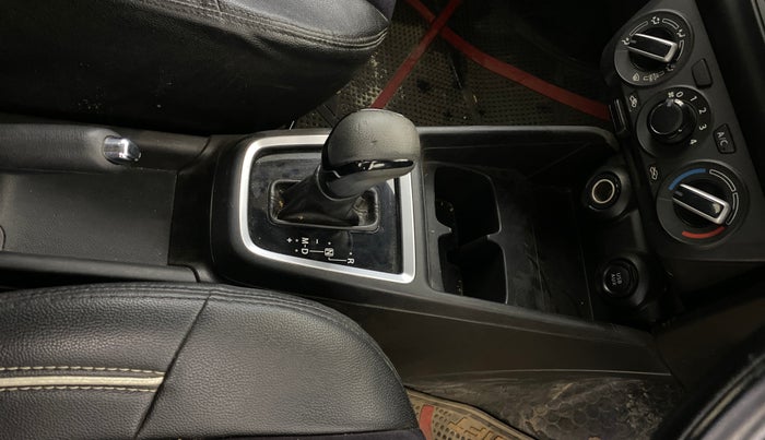 2018 Maruti Swift VXI AMT, Petrol, Automatic, 52,320 km, Gear Lever