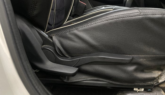 2018 Maruti Swift VXI AMT, Petrol, Automatic, 52,320 km, Driver Side Adjustment Panel