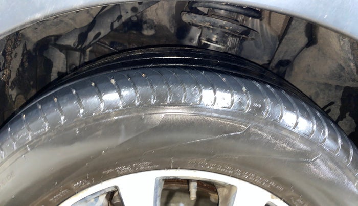 2020 Maruti S Cross ZETA 1.5, Petrol, Manual, 1,29,736 km, Left Front Tyre Tread