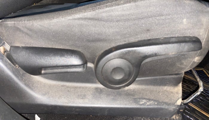 2020 Maruti S Cross ZETA 1.5, Petrol, Manual, 1,29,736 km, Driver Side Adjustment Panel