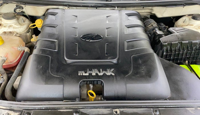 2018 Mahindra XUV500 W7, Diesel, Manual, 81,666 km, Engine View