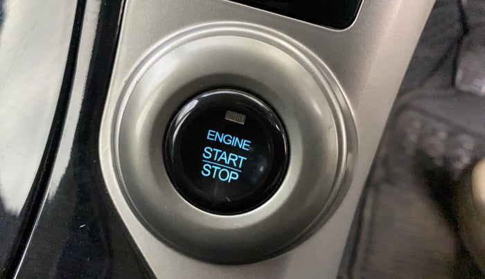 2018 Mahindra XUV500 W7, Diesel, Manual, 81,666 km, Keyless Start/ Stop Button