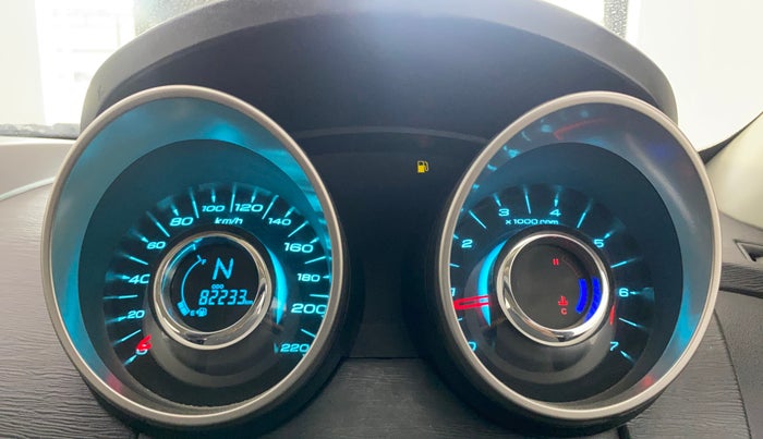 2018 Mahindra XUV500 W7, Diesel, Manual, 81,666 km, Odometer Image