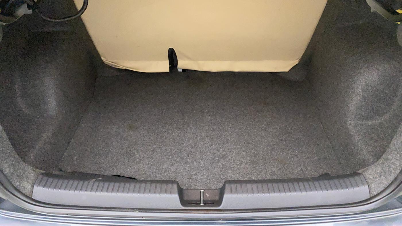 2019 Volkswagen Ameo HIGHLINE PLUS DSG 1.5, Diesel, Automatic, 36,249 km, Boot Inside