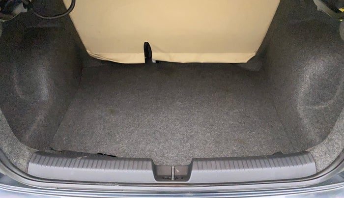 2019 Volkswagen Ameo HIGHLINE PLUS DSG 1.5, Diesel, Automatic, 36,249 km, Boot Inside