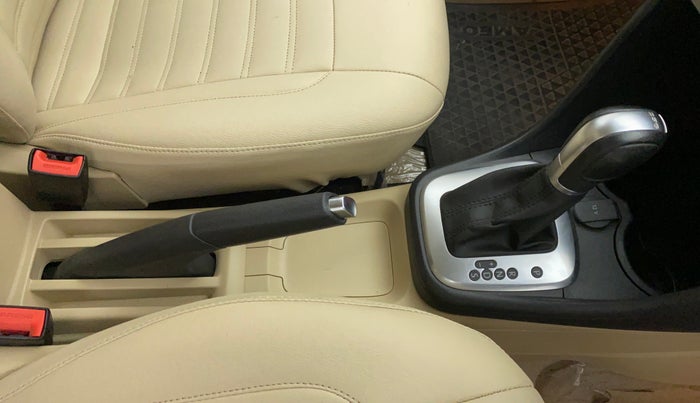 2019 Volkswagen Ameo HIGHLINE PLUS DSG 1.5, Diesel, Automatic, 36,249 km, Gear Lever